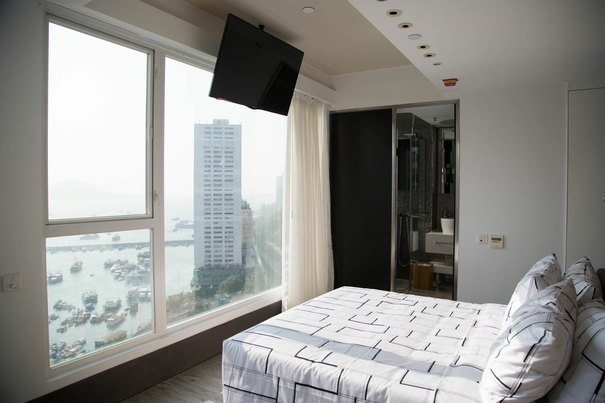 The Aberdeen Harbour By Ovolo Hong Kong Exterior photo